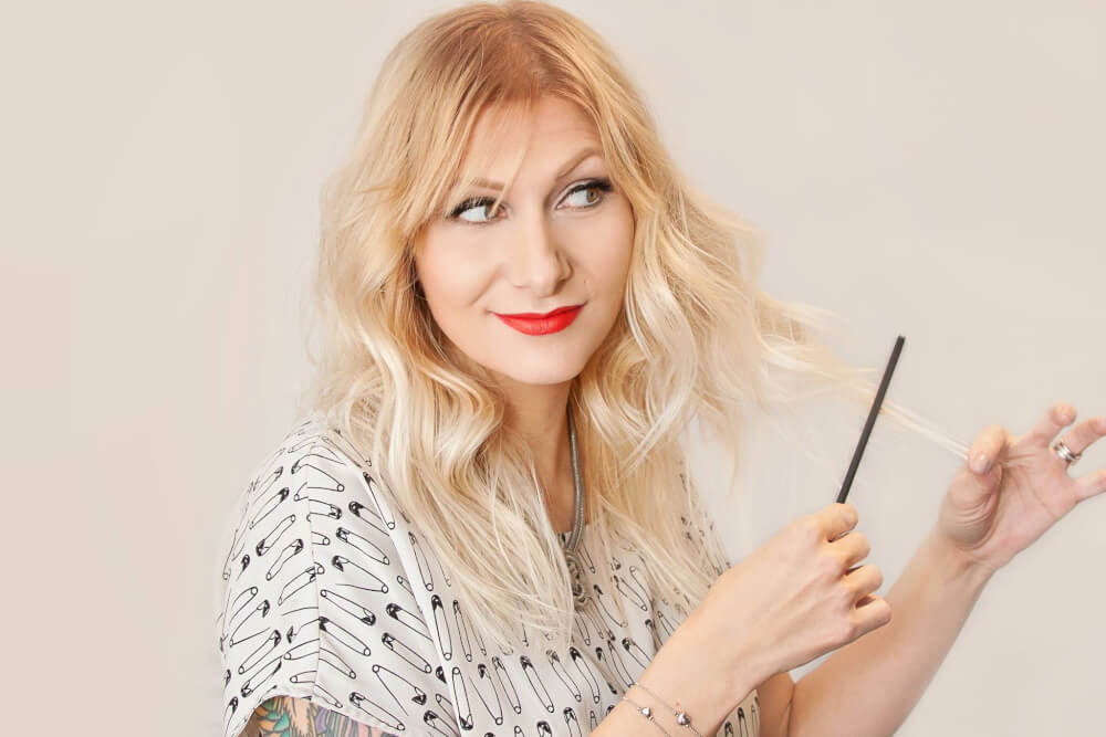 Confessions of a Hairstylist, Jenny Strebe
